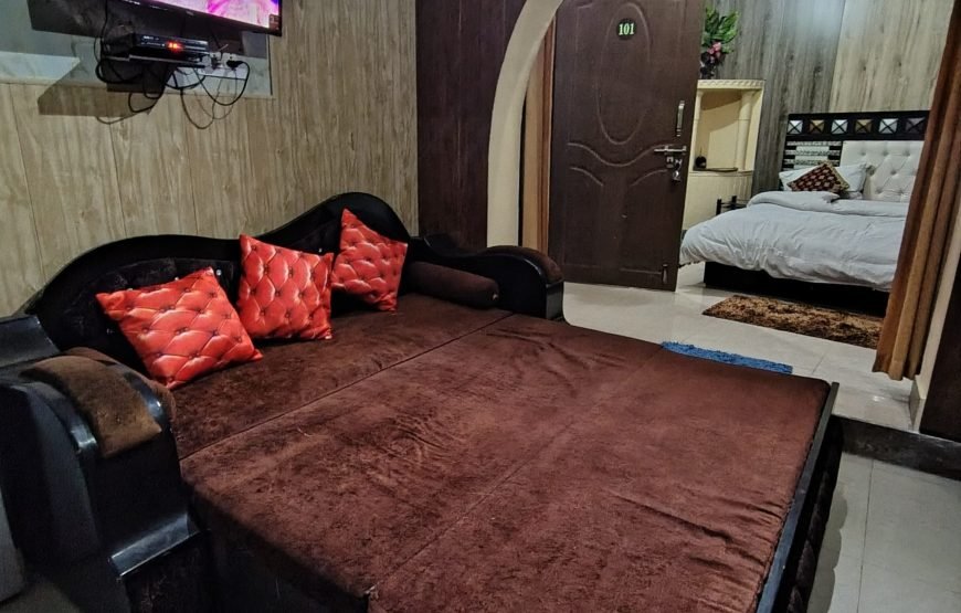 Chacha Sip-N-Dine Restaurant & Home Stay